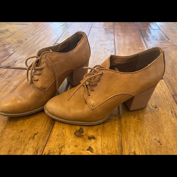 Euro Soft Leather Booties - Picture 1 of 5